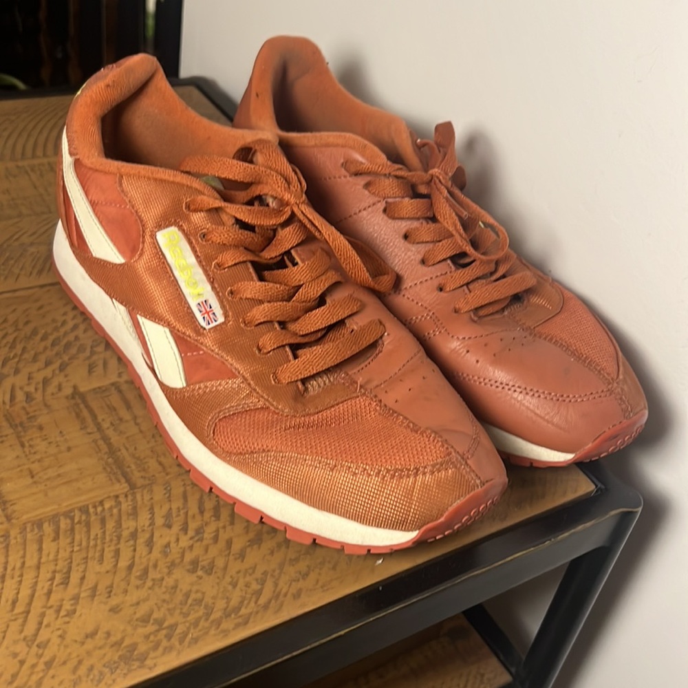 Reebok Sneakers in Like New Condition - Size 10.5